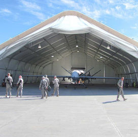 Les militaires Rotproof de la taille 20m d'envergure de tente incurvés par vinyle en stratifié emploient